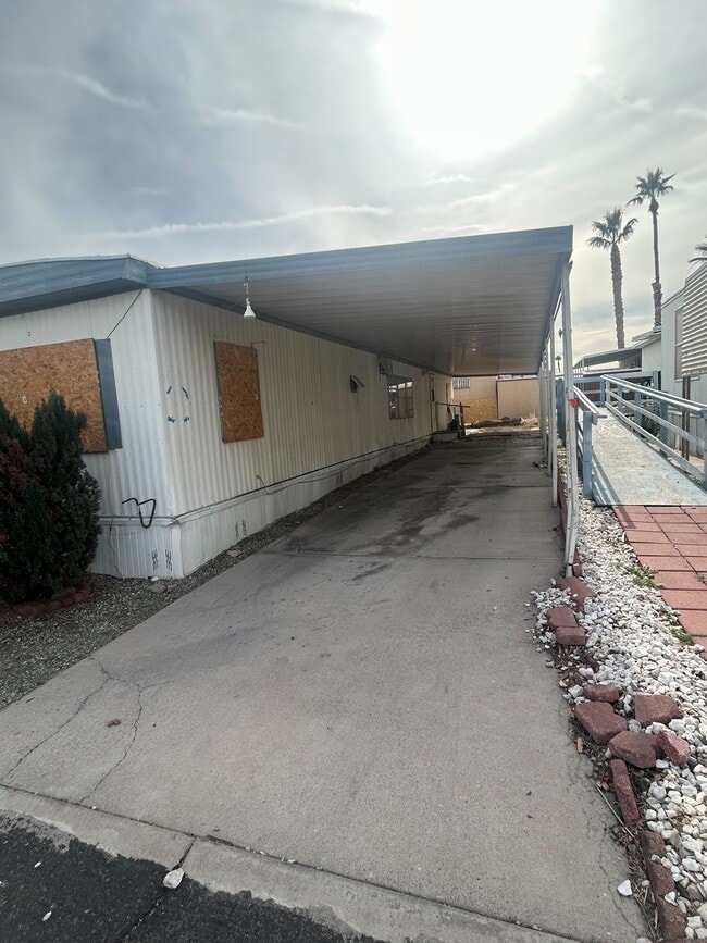 3601 E Wyoming Ave in Las Vegas, NV - Building Photo - Building Photo