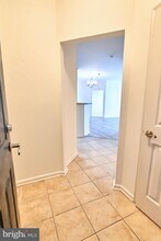 21216 McFadden Square in Sterling, VA - Building Photo - Building Photo