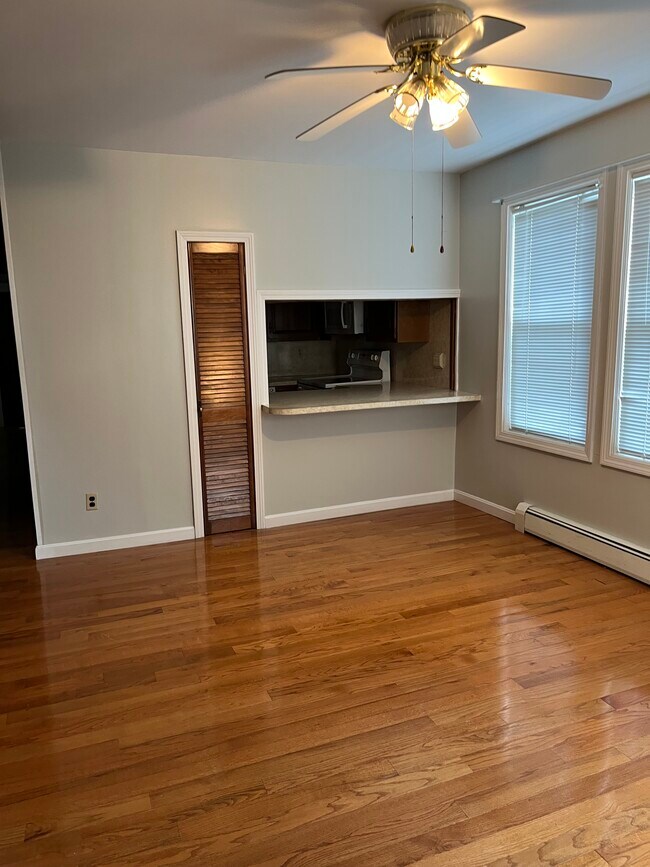 23 Liscomb St in Worcester, MA - Building Photo - Building Photo