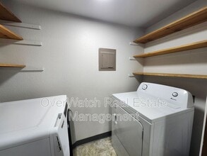 8116 Boundary Ave in Anchorage, AK - Building Photo - Building Photo