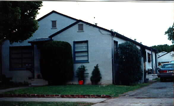 1219-1221 Junipero Ave in Redwood City, CA - Building Photo - Building Photo