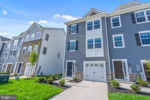 8390 Dieter Dr in Rosedale, MD - Building Photo