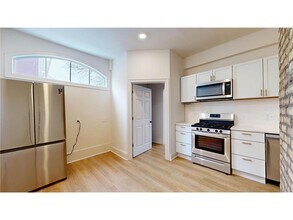 2545 Garfield Ave in Minneapolis, MN - Building Photo - Building Photo
