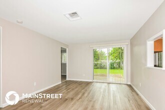 2280 St Catherine St in Florissant, MO - Building Photo - Building Photo