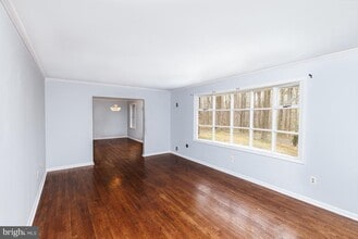 9409 Croom Acres Dr in Upper Marlboro, MD - Building Photo - Building Photo