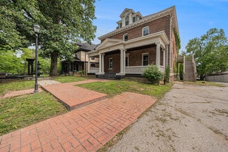 3611 Jackson St in Omaha, NE - Foto de edificio - Building Photo