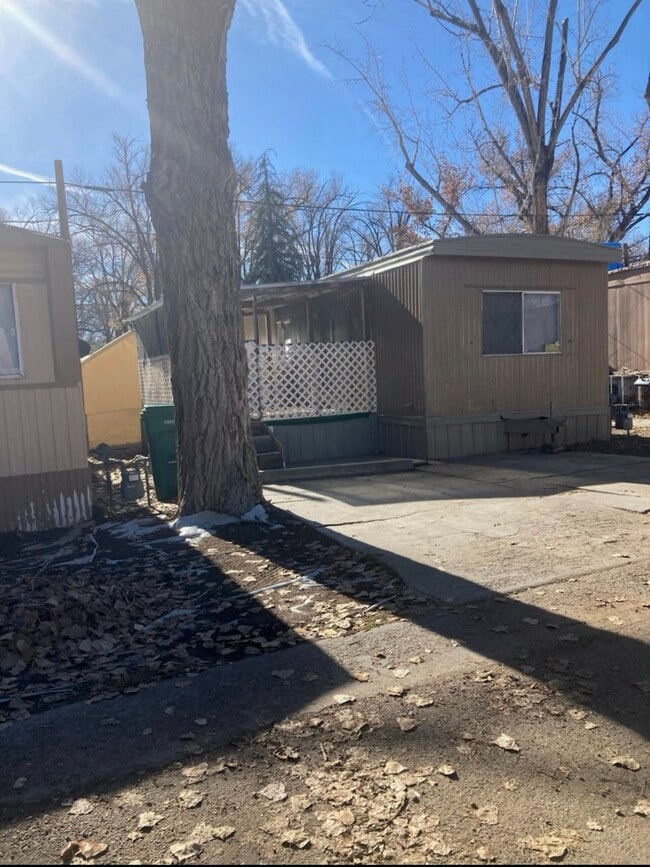 property at 951 N Auburn Ave