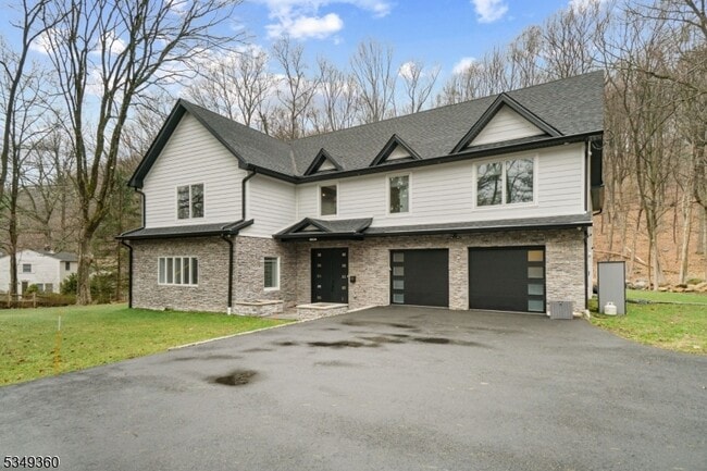 232 Kinnelon Rd in Kinnelon, NJ - Building Photo - Building Photo