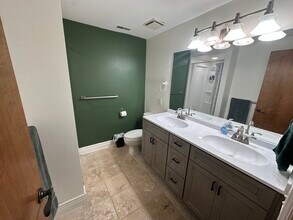 921 Ashley Cir in Bountiful, UT - Building Photo - Building Photo