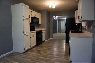 246 Compton Pl in Lafayette, IN - Foto de edificio - Building Photo