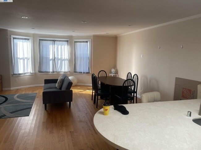 property at 586 39th Ave