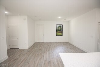 1150 Darling St E in Lehigh Acres, FL - Building Photo - Building Photo