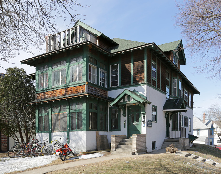 Mint Properties Apartments in Minneapolis, MN - Building Photo