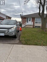 39 Franson Crescent in Toronto, ON - Building Photo