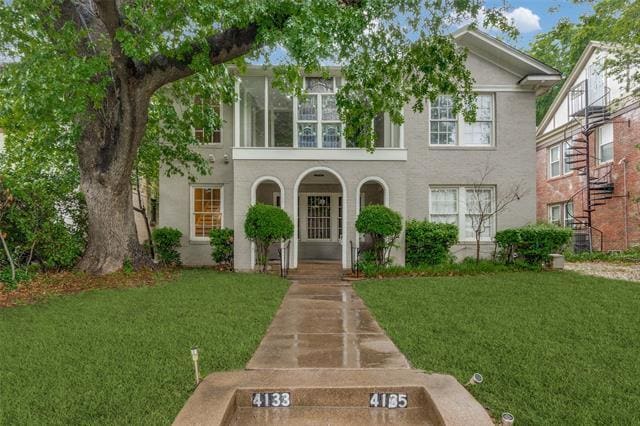 property at 4133 Hawthorne Ave