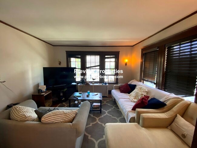 12 Niles St, Unit 2