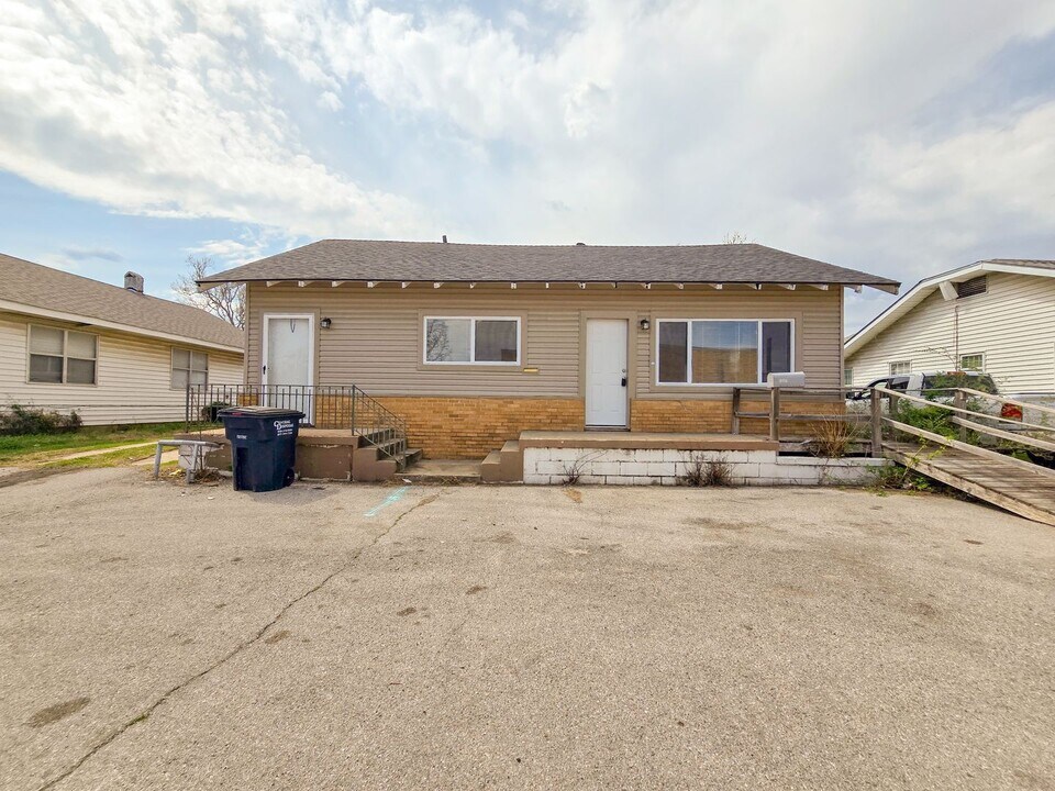 810 N Kickapoo Ave in Shawnee, OK - Building Photo