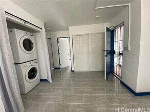 94-249-249 Waikele Rd in Waipahu, HI - Building Photo - Building Photo