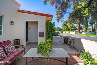 6953 E Lafayette Blvd in Scottsdale, AZ - Building Photo - Building Photo