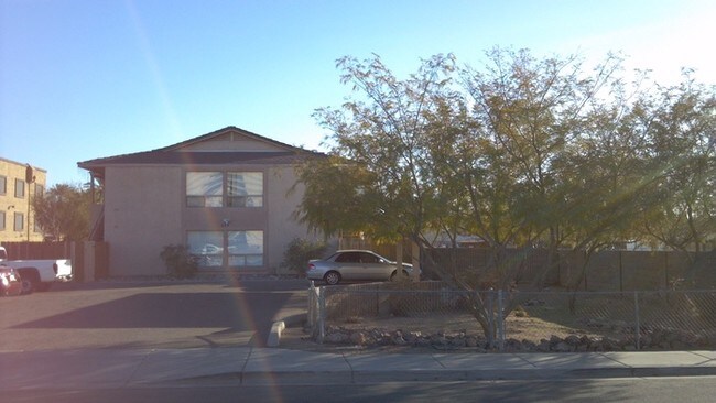 535 W 9th St in Mesa, AZ - Building Photo - Building Photo