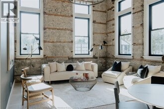 247 Brock St in Amherstburg, ON - Building Photo - Building Photo