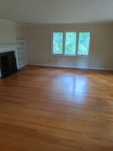 101 Roundhill Rd in Chapel Hill, NC - Building Photo - Building Photo