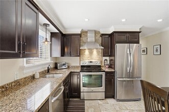 6 Rosita Ave in Bristol, RI - Building Photo - Building Photo