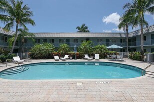 1311 NE 18th St, Unit 203 in Fort Lauderdale, FL - Building Photo