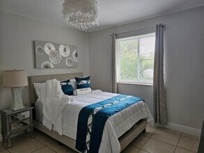 7702 NE 3rd Ct in Miami, FL - Building Photo - Building Photo