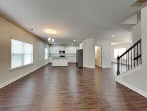 110 Obsidian Way in Atlanta, GA - Foto de edificio - Building Photo