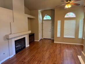 2440 Julliard Cir in Roseville, CA - Building Photo - Building Photo