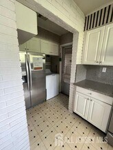 4 Woodrow Rd in Kendall Park, NJ - Building Photo - Building Photo