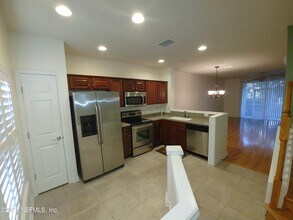 8127 Summer Point Ct in Jacksonville, FL - Building Photo - Building Photo