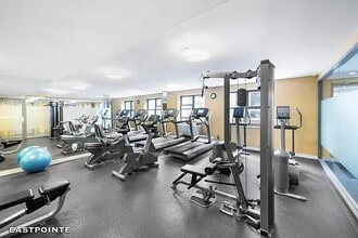 516 W 47th St in New York, NY - Building Photo - Building Photo