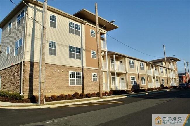 76 Division St in South River, NJ - Building Photo - Building Photo