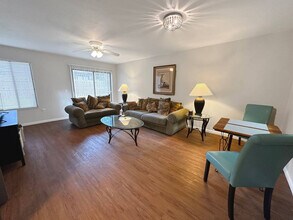 2300 SW 43rd St in Gainesville, FL - Building Photo - Building Photo