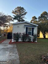 4255 Smoke Creek Pkwy in Snellville, GA - Building Photo