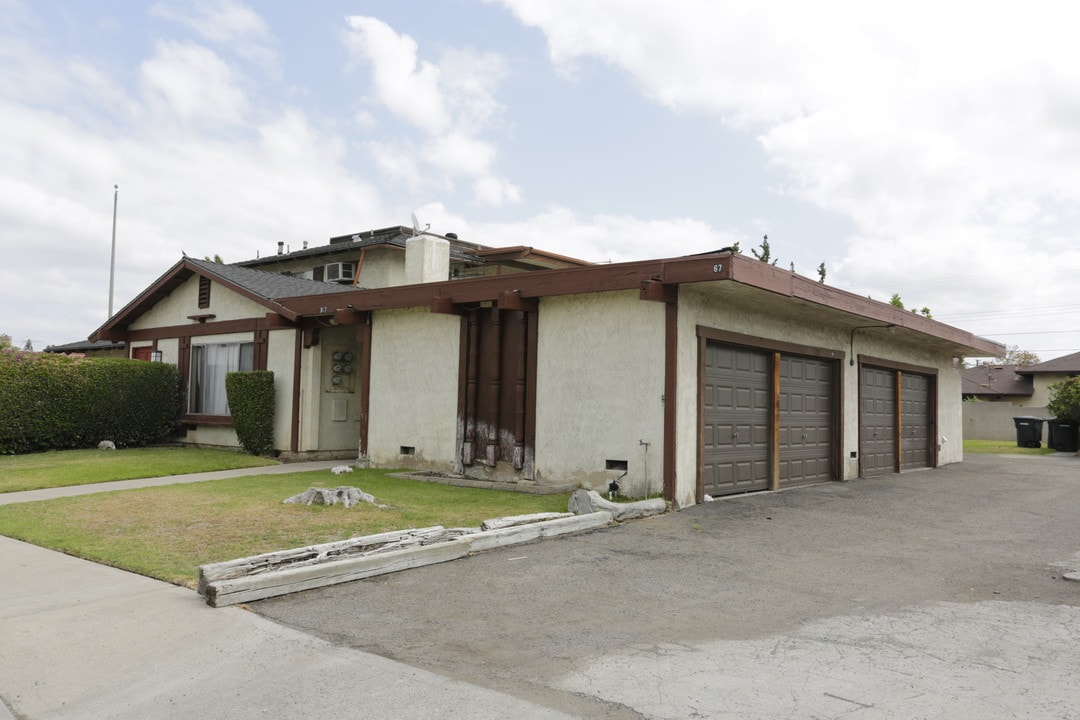 167 S Malena St in Orange, CA - Foto de edificio