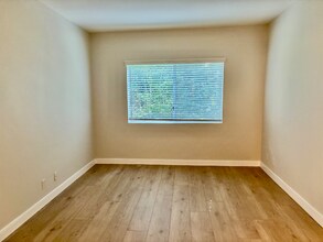 812 Westmount Dr in West Hollywood, CA - Building Photo - Building Photo