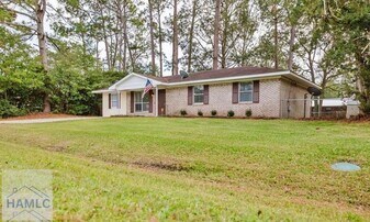 799 Wildwood Dr in Hinesville, GA - Building Photo