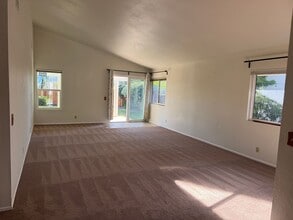 5784 Brandywine Ct in Camarillo, CA - Building Photo - Building Photo