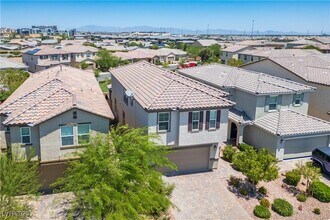 9136 Cocowoods Pl in Las Vegas, NV - Building Photo - Building Photo