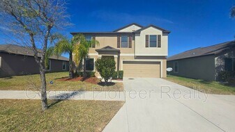 9613 Sage Creek Dr in Ruskin, FL - Building Photo
