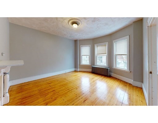 194 Boylston St-Unit -2 in Boston, MA - Building Photo