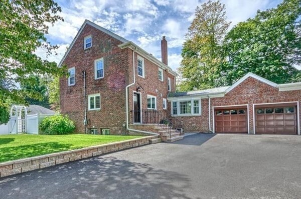 property at 5 Grassmere Rd