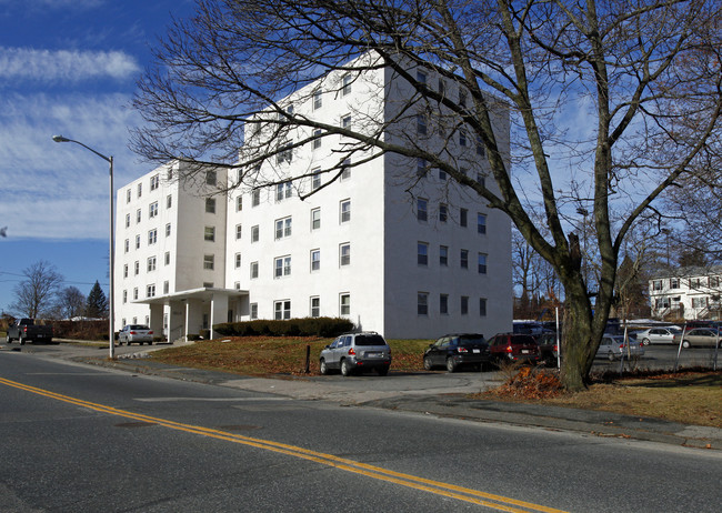 21 Heywood St in Worcester, MA - Foto de edificio - Building Photo