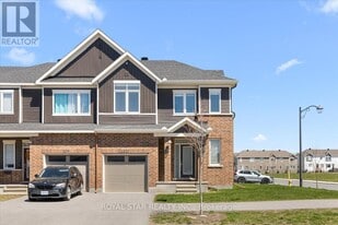2021 Elevation Rd in Ottawa, ON - Building Photo