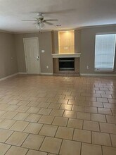 4 Laura Dr in Hammond, LA - Foto de edificio - Building Photo