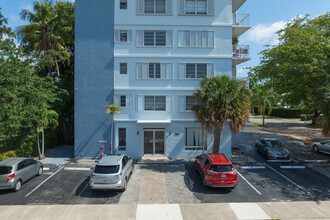 Princeton Condominiums in Hollywood, FL - Foto de edificio - Building Photo