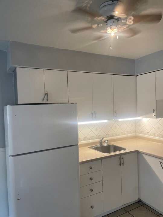 332 Guelph Line in Burlington, ON - Building Photo